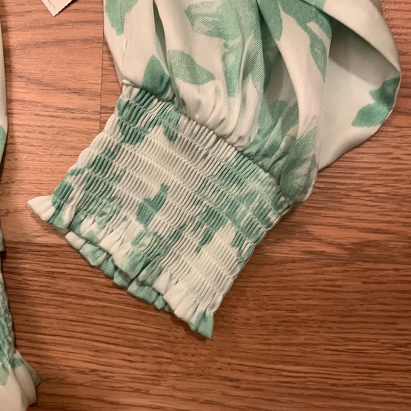 NWT INC Pretty White And Lime Green Floral Long Sleeve Blouse - Picture 6 of 12